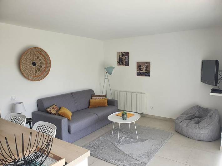 Gîte pour 4 personnes, avec jardin et piscine à Limonest - 4