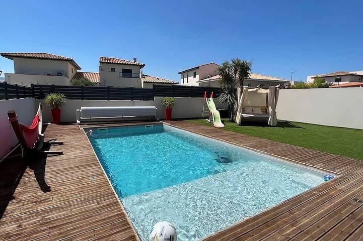 Location de vacances pour 6 personnes, avec Jardin et Piscine à Villeneuve-de-la-Raho