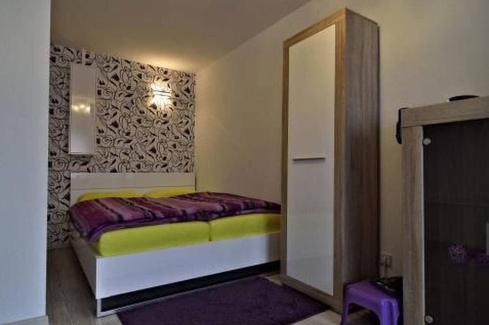 Ganze Wohnung, Möblierte Wohnung in Lichtenrade in Lichtenrade Berlin, Berlin