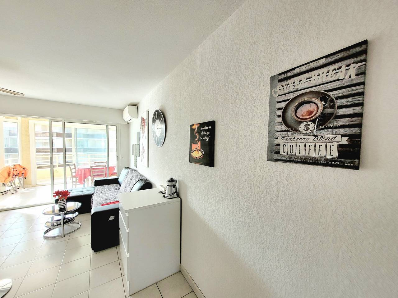 Entire apartment, Canet-en-Roussillon T3 - 4 ppl, A/C, Wifi, Parking, Loggia, 3 stars in Canet-en-Roussillon, Côte d'Améthyste