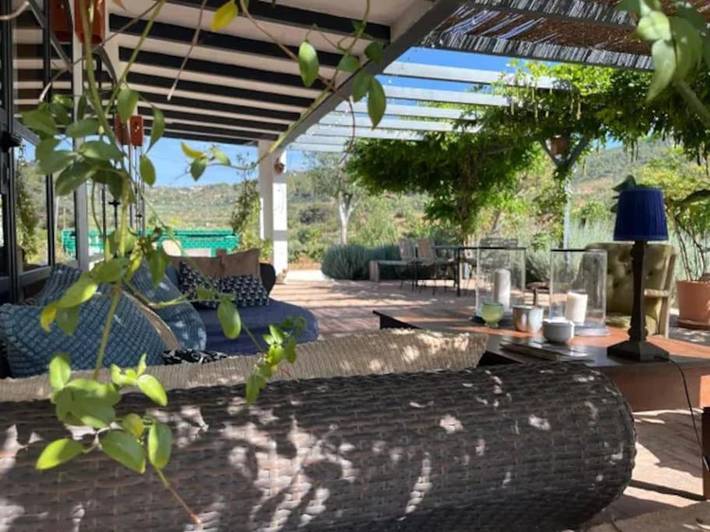 Ferienhaus für 6 Personen, mit Terrasse und Garten sowie Pool und Ausblick