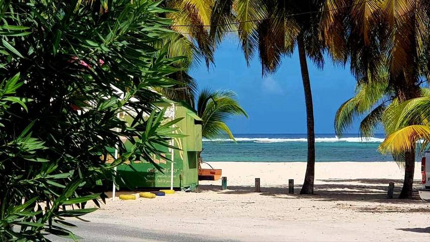 Gîte pour 2 personnes, avec vue et jardin à La Désirade (île) - 3