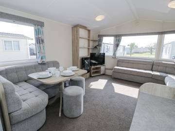 Caravan for 6 People in Cumbria, North West England, Photo 2