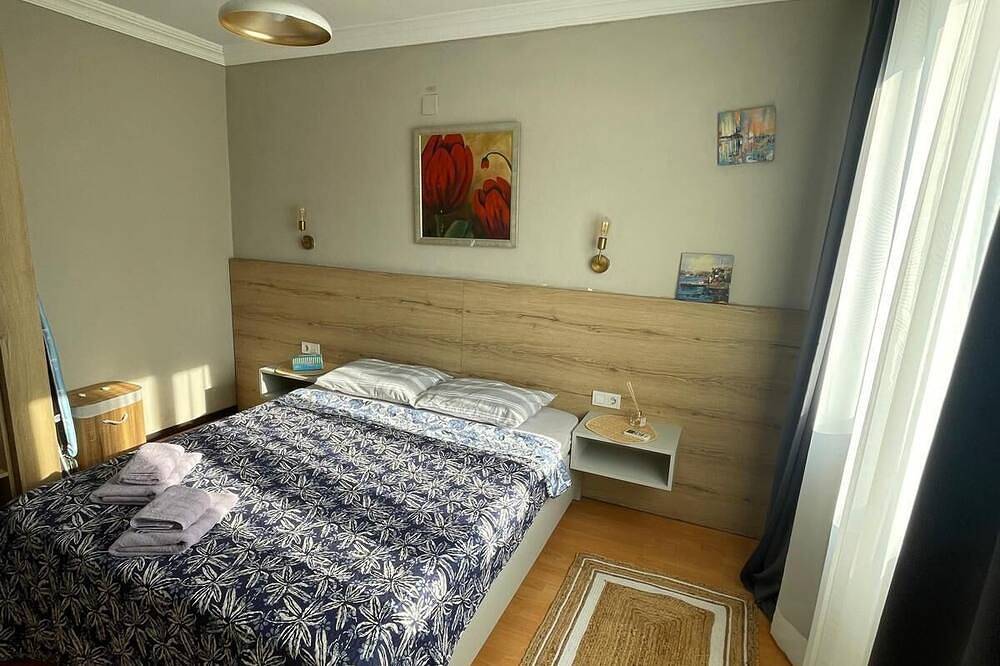 Ganze Wohnung, Cozy 1-bedroom flat in near Old Town with Ac and balcony in Antalya, Provinz Antalya