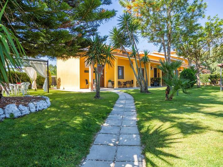 Gîte pour 2 personnes, avec jardin à Arborea - 2