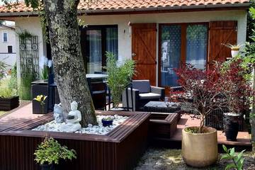 Gîte pour 3 personnes, avec terrasse à Lévignacq