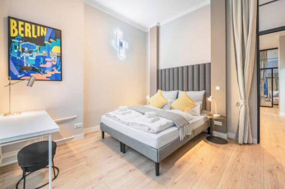 Ganze Wohnung, Stylish Ground-Floor Apartment Near Berlin Central Station & the Spree in Moabit Berlin, Berlin