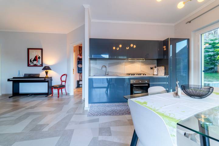 Gîte pour 4 personnes, avec vue sur le lac ainsi que jardin et vue dans Nesso - 3