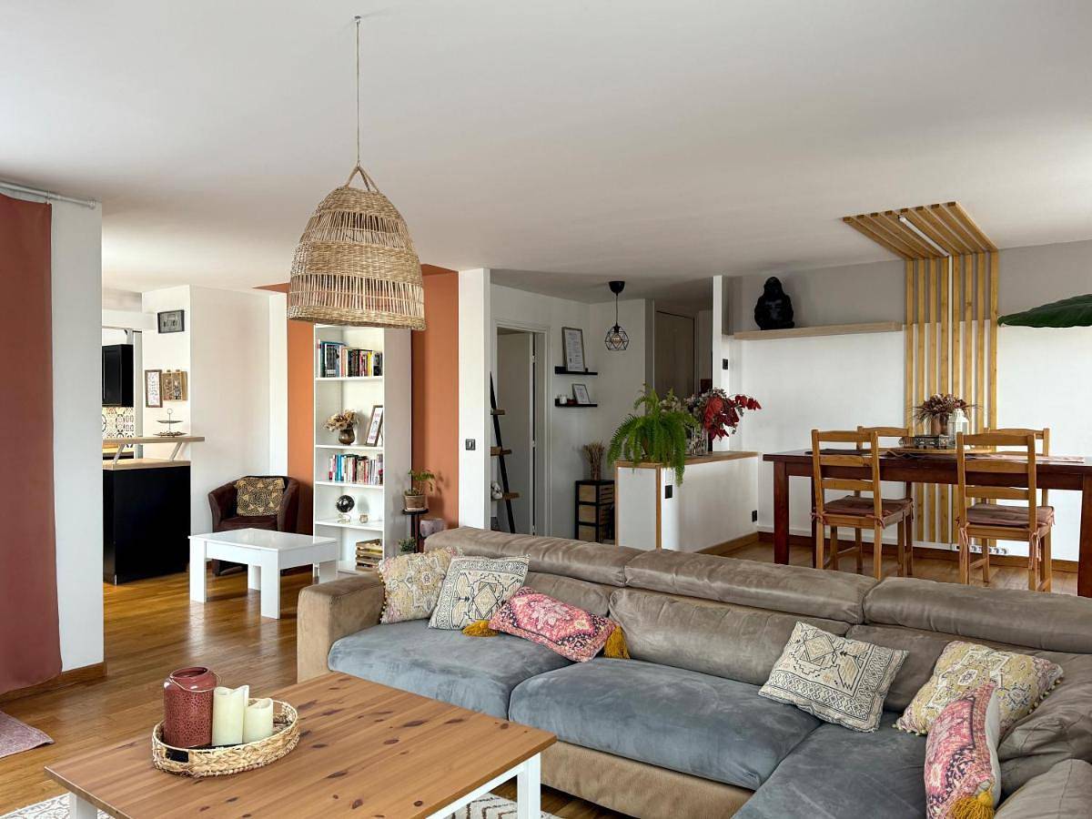 Appartement entier, One-Bedroom Apartment in Éragny, Val-d'Oise
