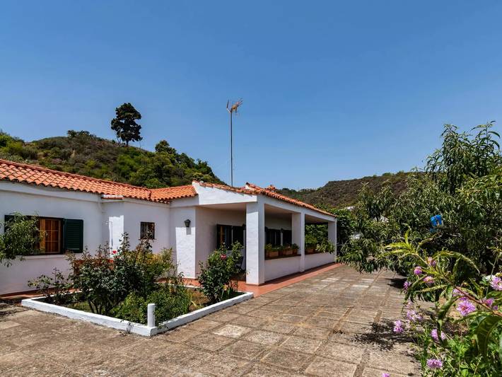 Casa rural para 6 personas, con jardín en Vega de San Mateo