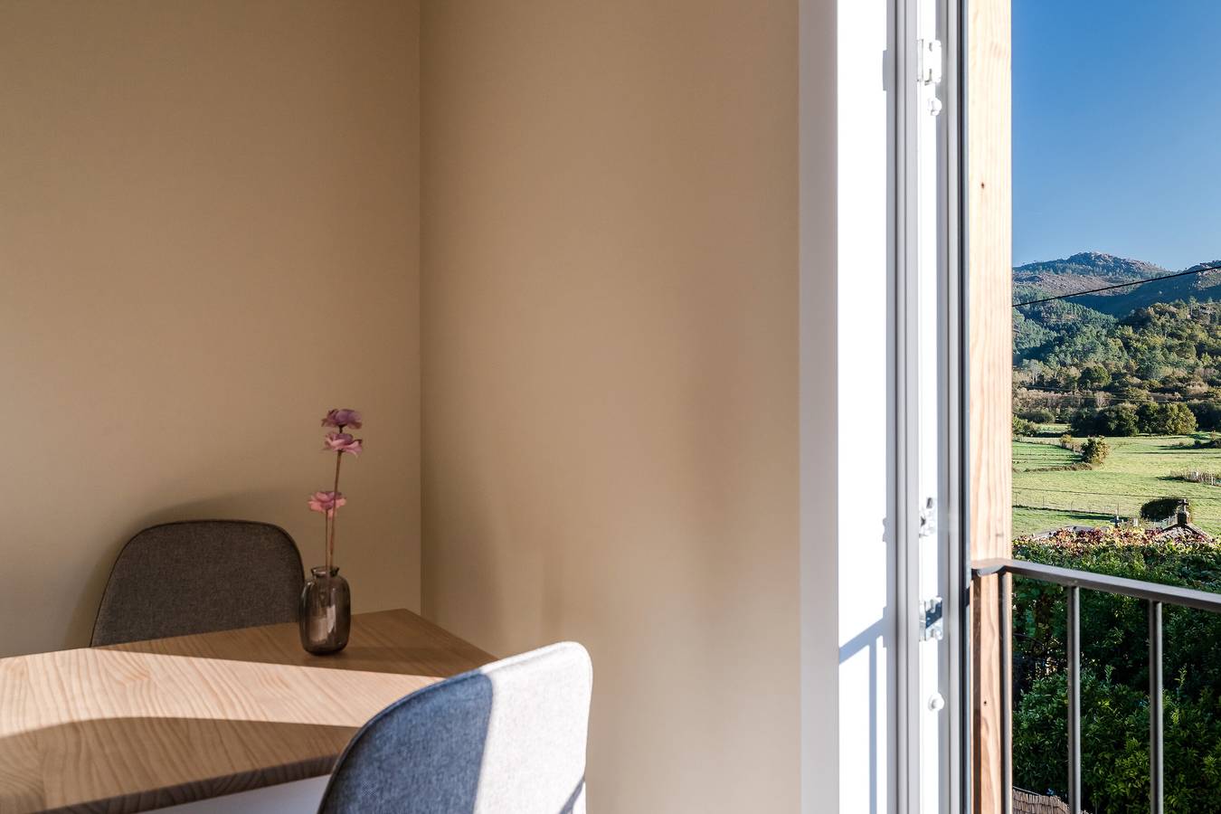 Zimmer 'Avó Custódia - Quarto' mit Bergblick, Wlan und Klimaanlage in Campo do Gerês, Braga Distrikt