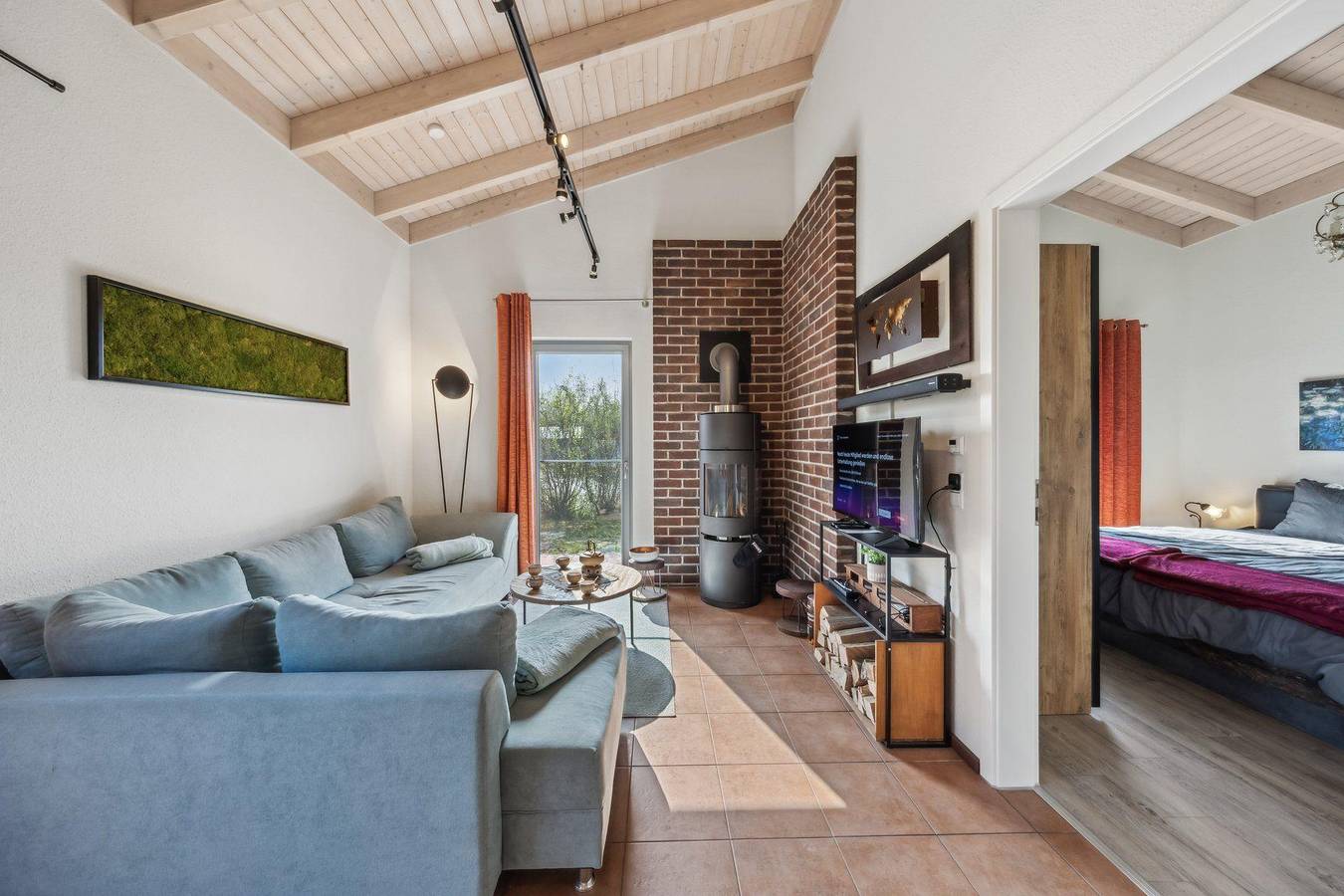 Ferienhaus am kleinen See mit Steg und Garten in Twist, Emsland