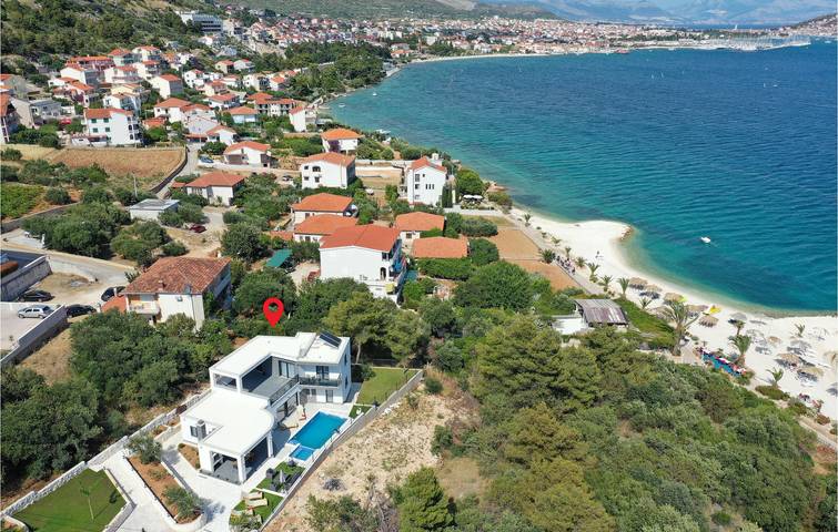 Holiday home for 6 people, with terrace and pool - 1