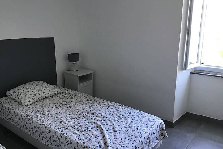 Location de vacances pour 12 personnes, avec jardin et balcon, animaux acceptés à Barrettali - 4