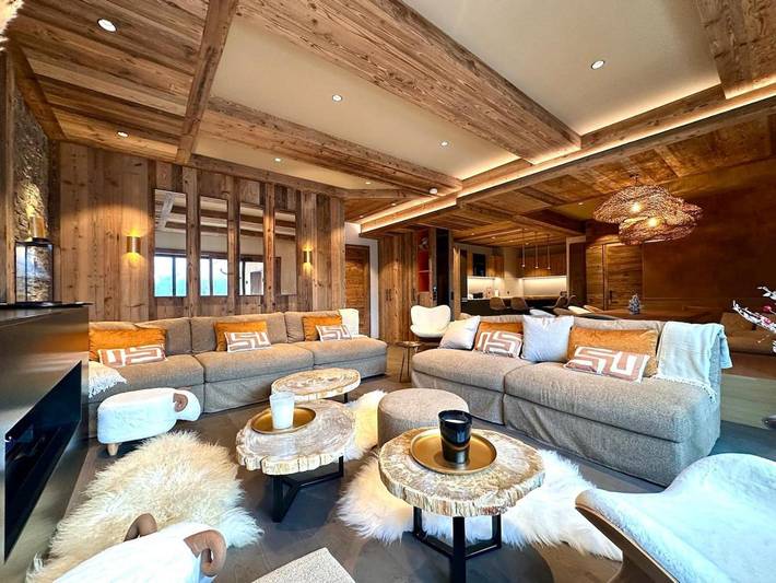 Gîte pour 10 personnes, avec Jacuzzi et Terrasse ainsi que Jardin et Piscine à Miribel - 2