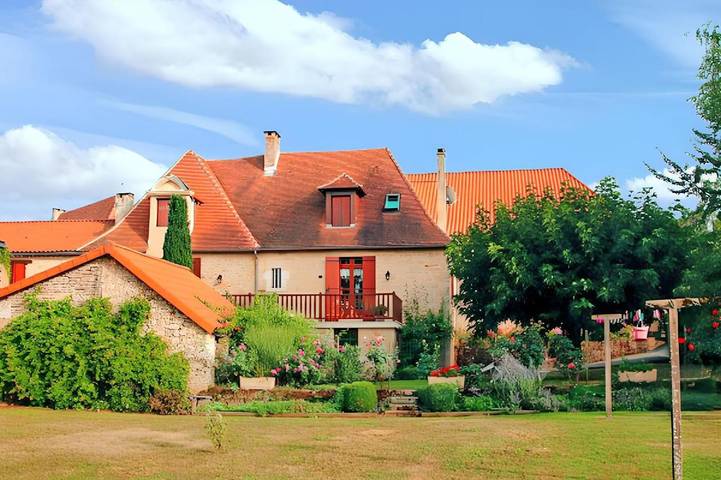 Gîte pour 3 personnes à Cherveix-Cubas