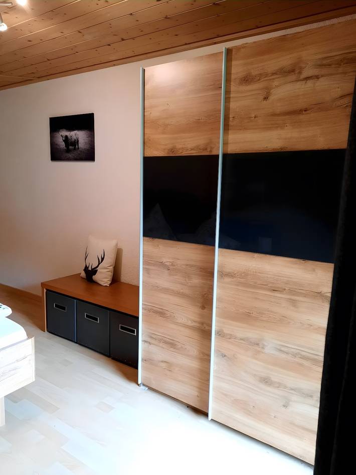 Ganze Wohnung, Ferienwohnung 'Schwarzwaldfeder' mit Bergblick, Balkon und Wi-Fi in Todtnau, Südschwarzwald