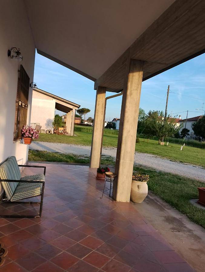 Chambre d’hôte pour 2 personnes, avec Terrasse ainsi que Jardin et Vue à Bagnacavallo