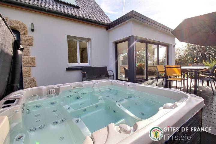 Casa de huéspedes para 6 personas, con jacuzzi además de terraza y jardín, Se admiten mascotas - 1