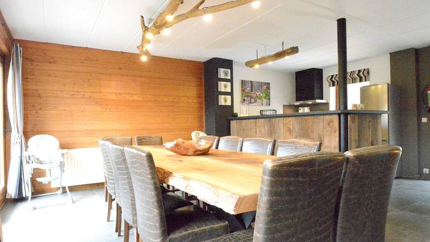 Location de vacances pour 12 personnes, avec jardin et sauna, animaux acceptés à Rendeux - 3