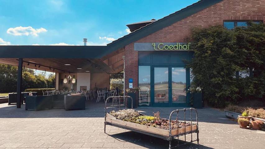 Vakantiehuis voor 3 personen, with uitzicht and sauna as well as tuin in Maaseik