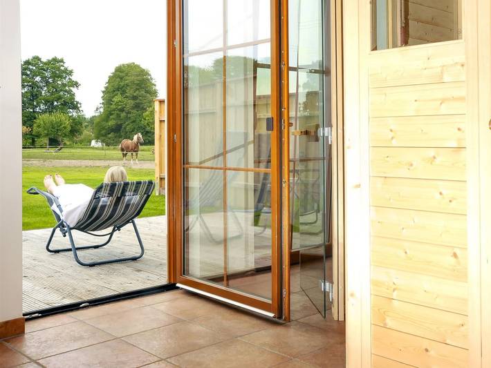 Hotel für 2 Personen, mit Terrasse und Garten sowie Sauna in Brandenburg - 2