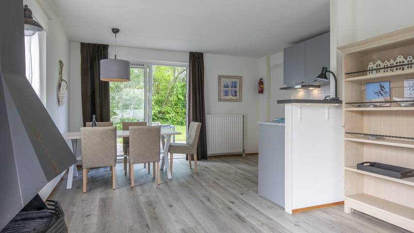 Ferienhaus für 4 Personen, mit Balkon/Terrasse und Terrasse sowie Garten und Sauna in Scharendijke - 4