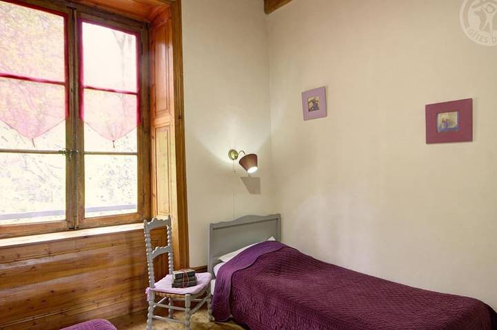 Gîte pour 12 personnes, avec terrasse et jardin à Sauvain - 3