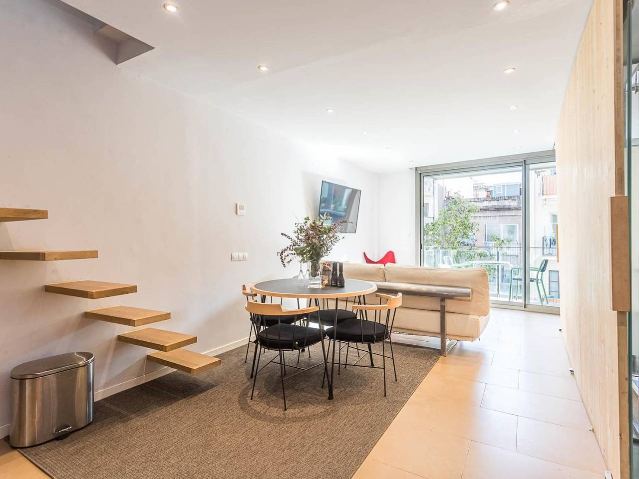 Ganze Ferienwohnung, Ferienwohnung für 5 Personen mit Balkon in Barcelona Zentrum, Barcelona