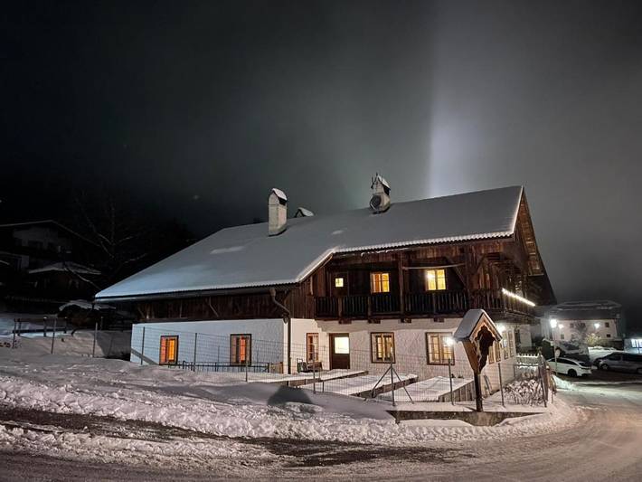 Ferienhaus für 13 Personen, mit Garten und Ausblick, kinderfreundlich in Weitental