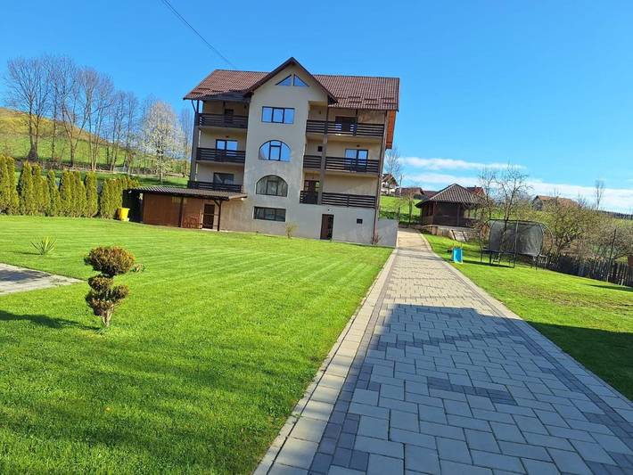 Appartement de vacances pour 2 personnes, avec jardin ainsi que terrasse et vue, animaux acceptés