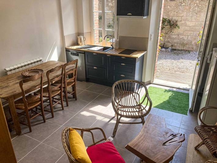 Location de vacances pour 5 personnes dans Office De Tourisme De Veules Les Roses - 2