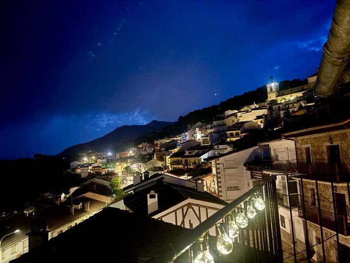 Ferienhaus für 7 Personen, mit Balkon und Ausblick - 1