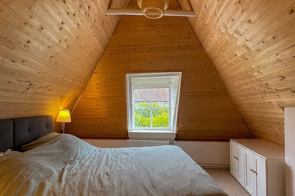 Prachtig rijksmonument pal naast de Koppelpoort te Amersfoort in Provincie Utrecht