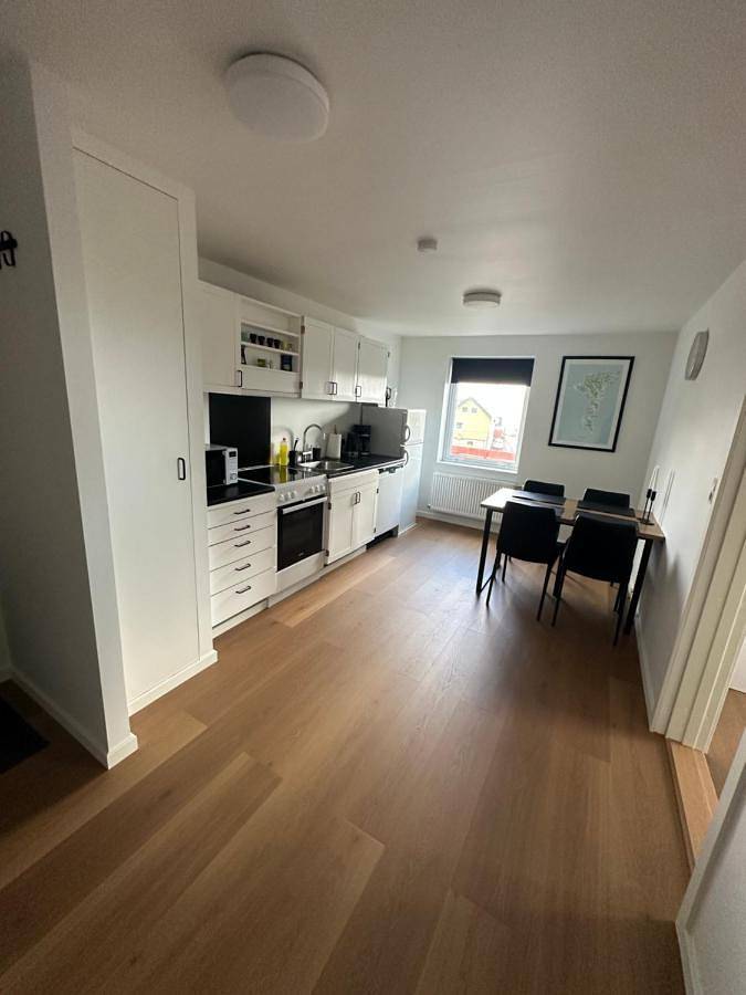 Appartement de vacances pour 4 personnes, avec terrasse ainsi que vue et jardin