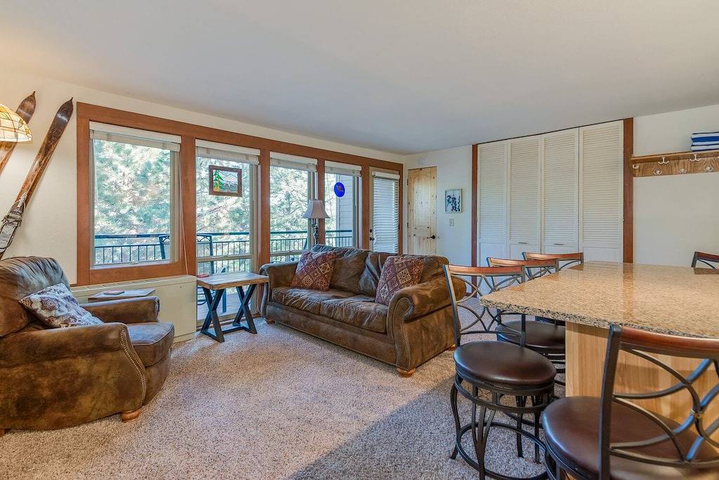 Ganze Wohnung, Beautiful updated one bedroom condo at Seventh Mountain Resort. in Mt. Bachelor