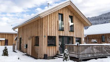 Chalet für 8 Personen, mit Sauna und Garten sowie Terrasse und Whirlpool in Murau