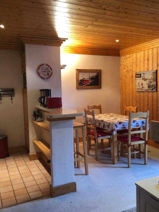 Gîte pour 6 personnes, avec terrasse et vue dans Office De Tourisme De Meribel Les Allues - 2
