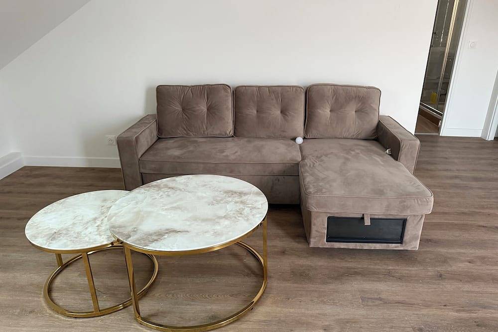 Apartamento entero, 10 mnt from Cdg airport, 2-bedroom apartment with free public parking in Mitry-Mory, Sena y Marne