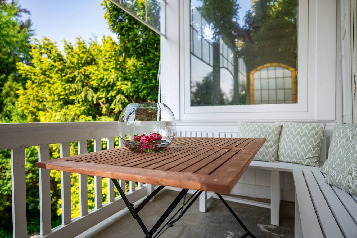 Entire apartment, Apartment 'Villenwohnung Dresden Loschwitz' with Terrace, Garden and Wi-Fi in Loschwitz, Dresden