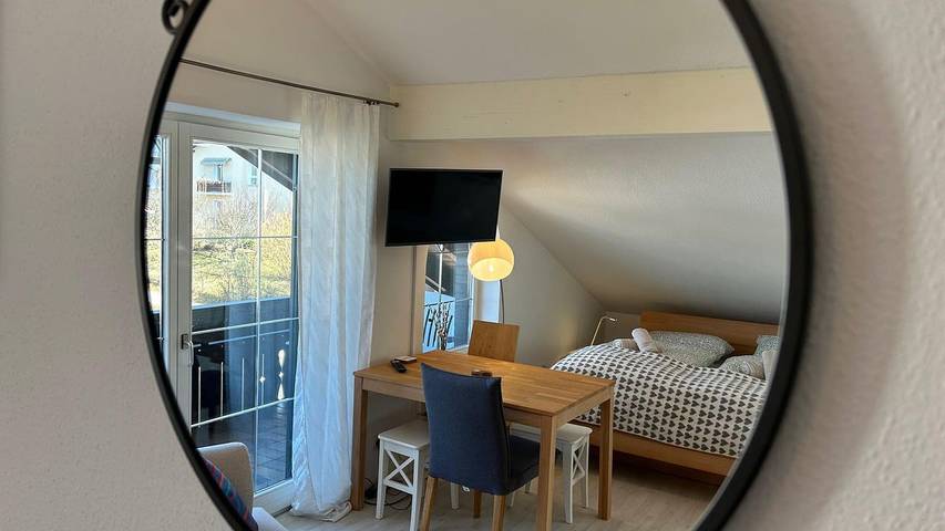Ferienwohnung für 3 Personen, mit Balkon und Seeblick in Rimsting
