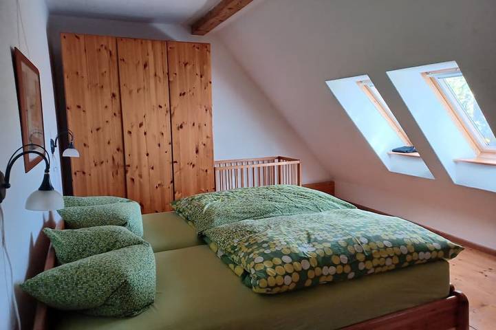 Ganze Wohnung, Ferienwohnung mit Naturgarten am Ortsrand. Nächste Badestelle und  Waldrand 500m in Templin, Barnimerland Region