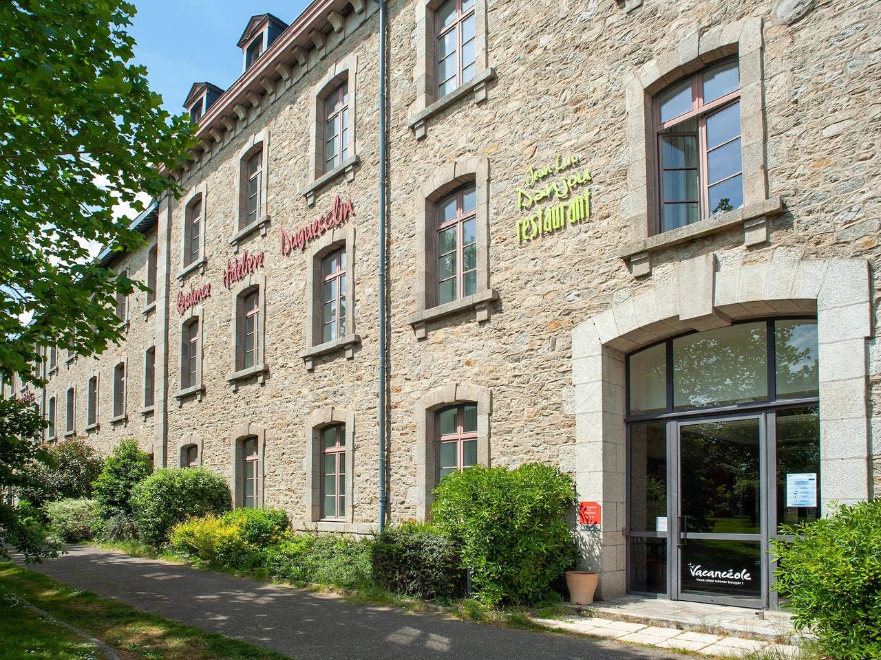 Ganze Wohnung, 4-Personen-Apartment, Außenpools in Dinan, Dinan und Umgebung