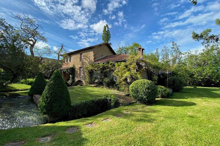 Gîte pour 6 personnes, avec jardin et terrasse à Saint-Laurent (Midi-Pyrénées)