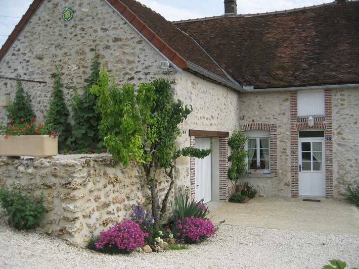 Gîte pour 5 personnes, avec Terrasse et Jardin à Vert-Toulon