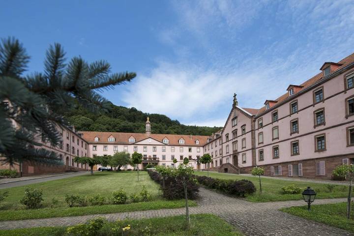 Hôtel pour 3 personnes, avec Terrasse et Jardin