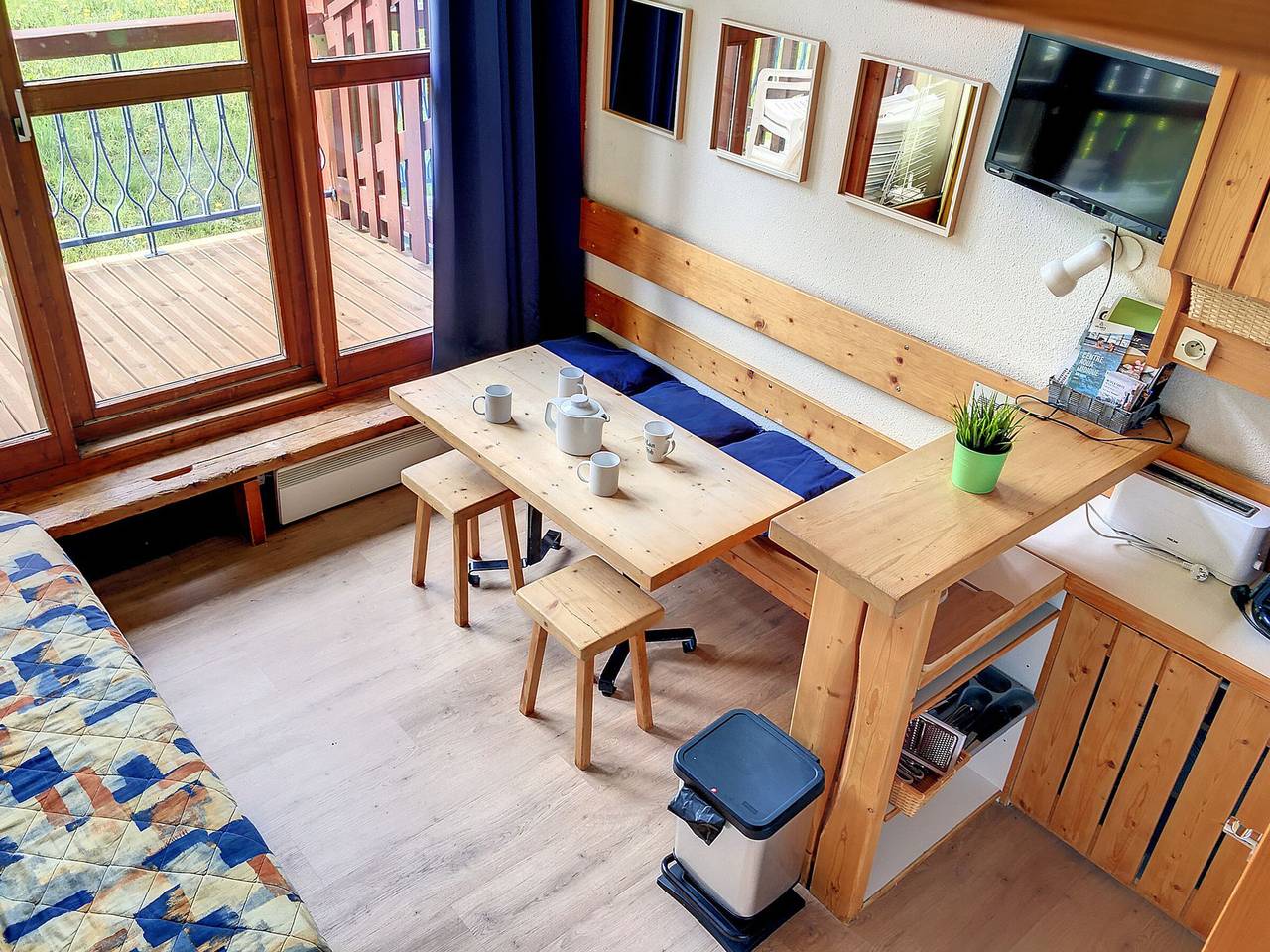 Gehele studio, Cozy Studio Loft near Slopes with Balcony and Free Wifi in Arc 1800, Bourg-Saint-Maurice