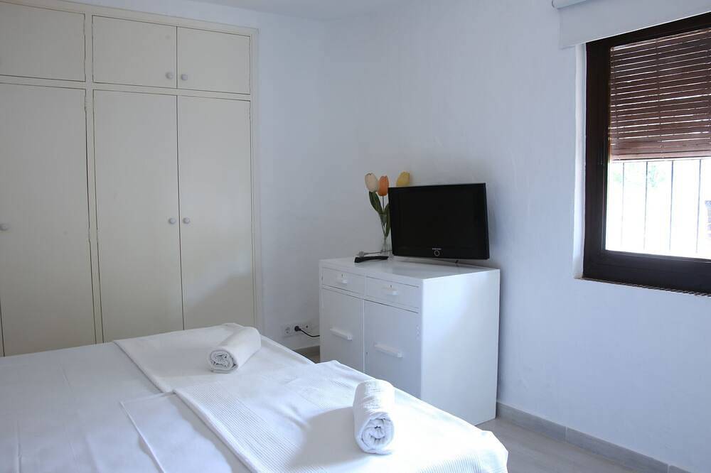 Villa El Boqueron 1ª Línea Playa in Las Marinas, Dénia