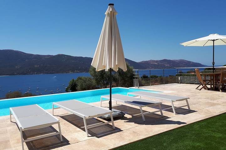 Villa pour 8 personnes, avec terrasse et jardin