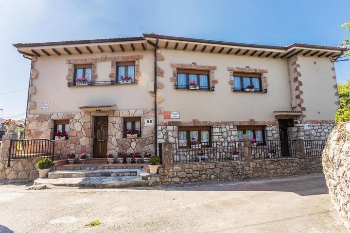 Apartamento para 4 personas, con jardín en Celorio